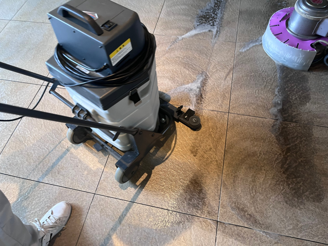 床面機械洗浄